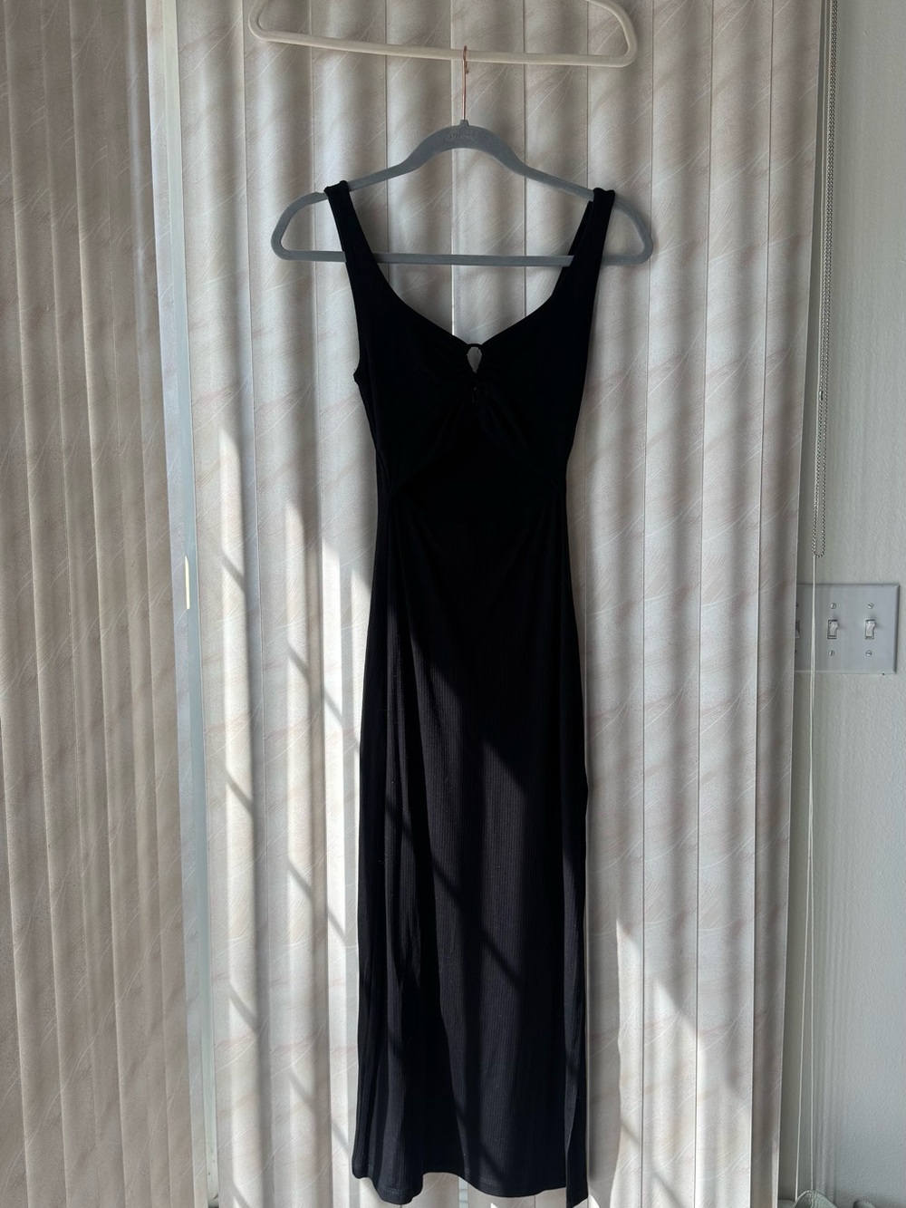 l*space Black Midi Dress with Sweetheart Neckline